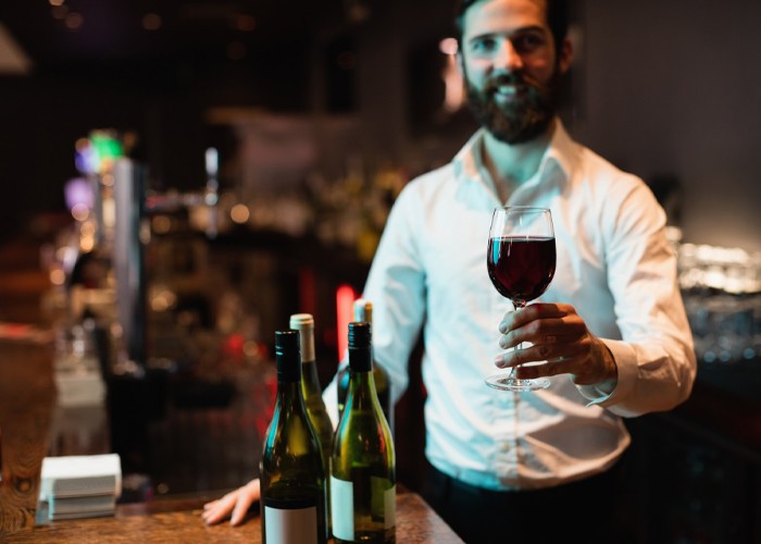 Why Are Wine Bars on Treasure Island Perfect for an Urban Wine Escape?